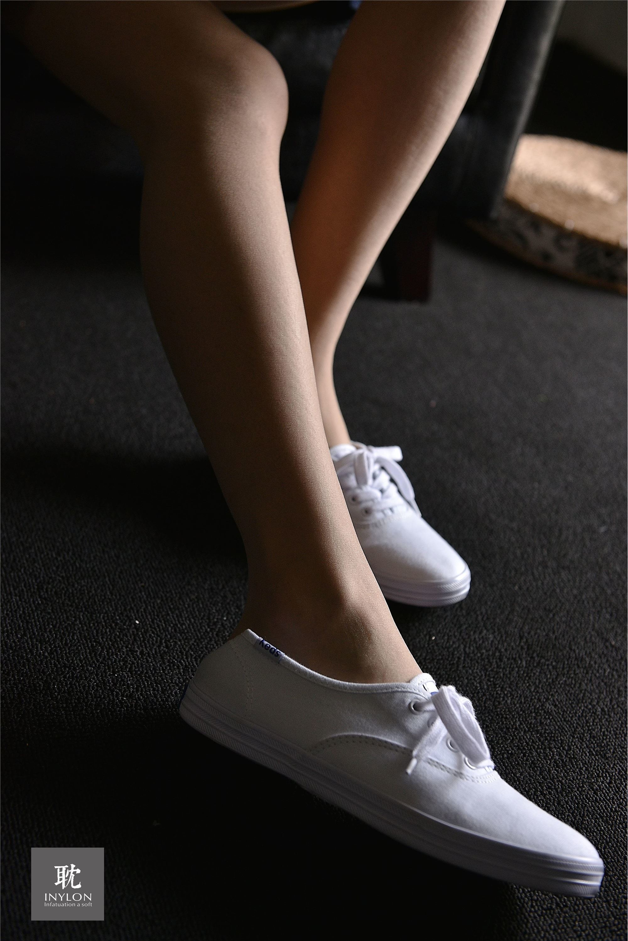 IESS异思趣向《普惠集240》- 模特：幸子《另类原光高反差运动丝》